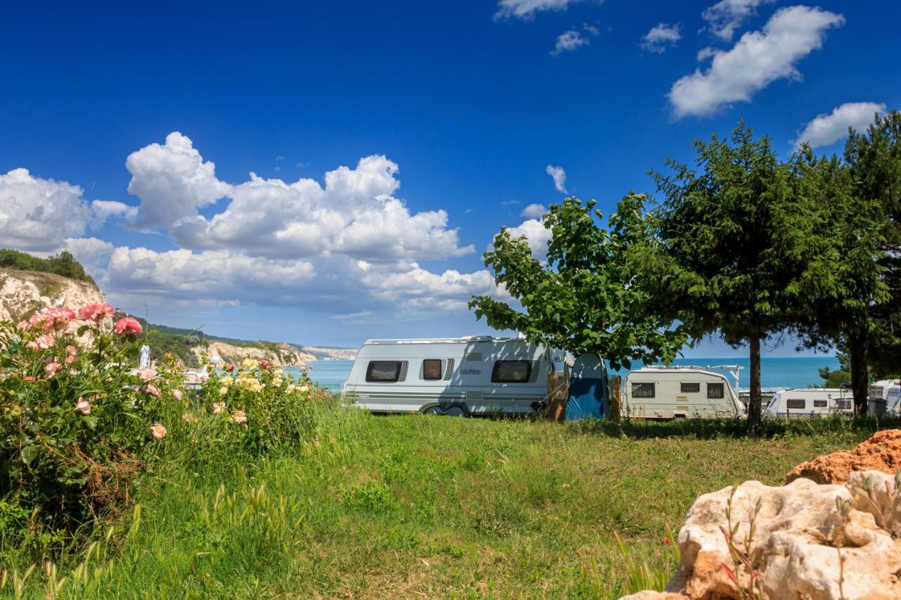 Camping Saint George Topola Zewnętrze zdjęcie