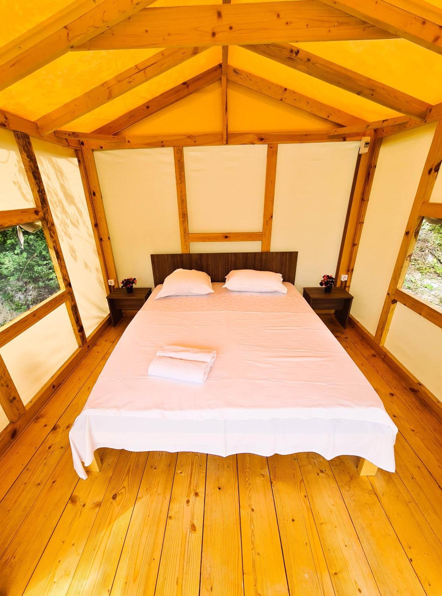 Camping Saint George Topola Zewnętrze zdjęcie